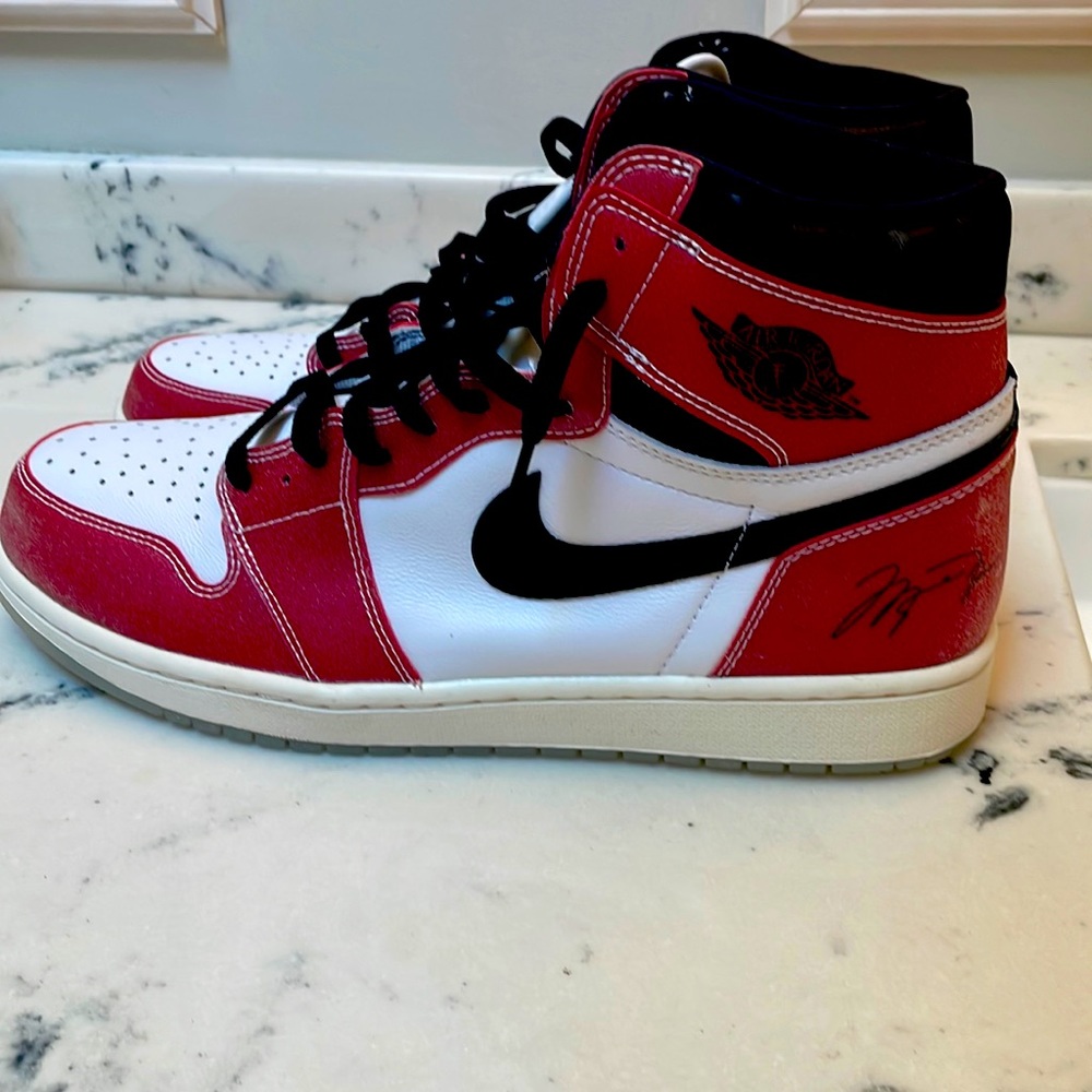 Air Jordan 1 Trophy Room